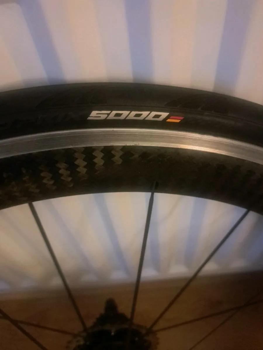 Carbon mavic cosmic SLS 50mm rim set of wheels - Image 3