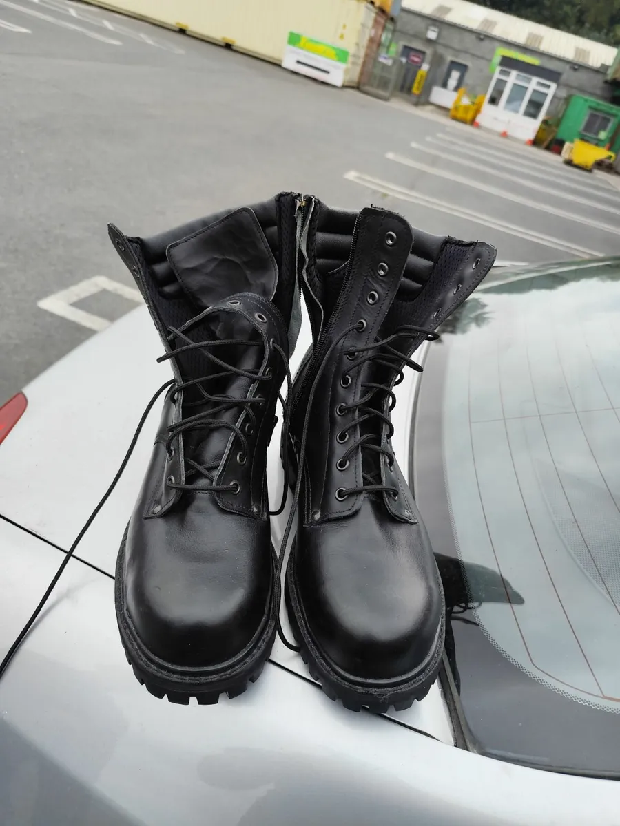 Working boots,,,/steel toe boots - Image 1