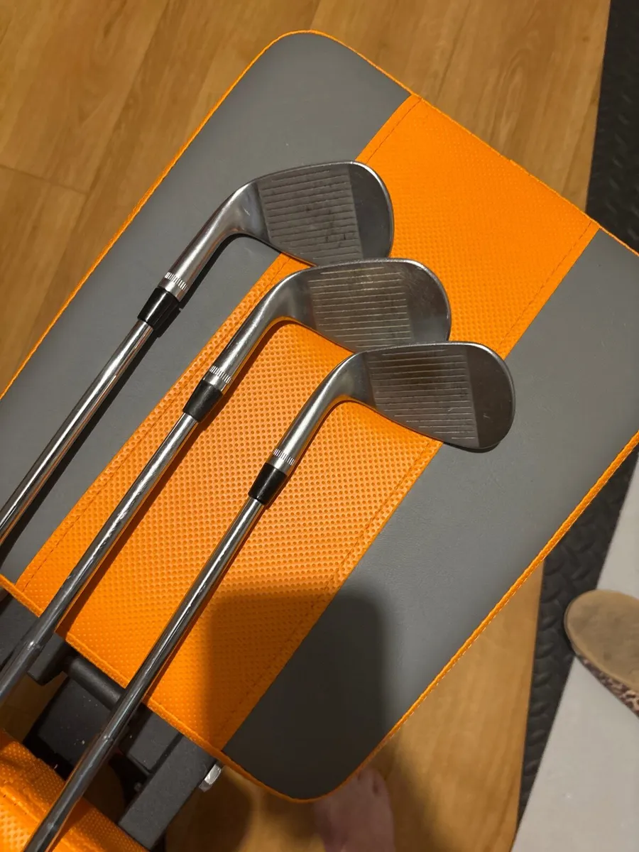 Golf clubs - Image 1