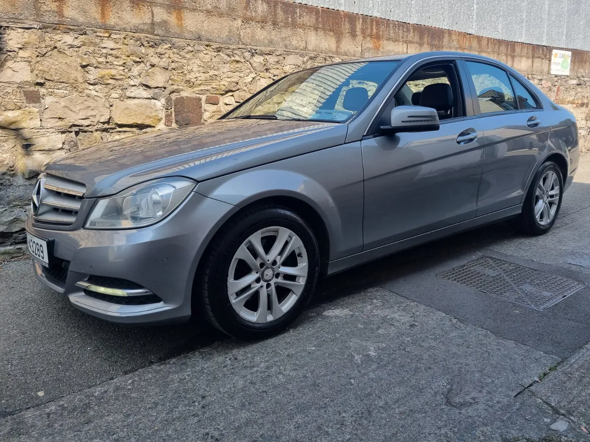 Mercedes-Benz C-Class 2012 - Image 3