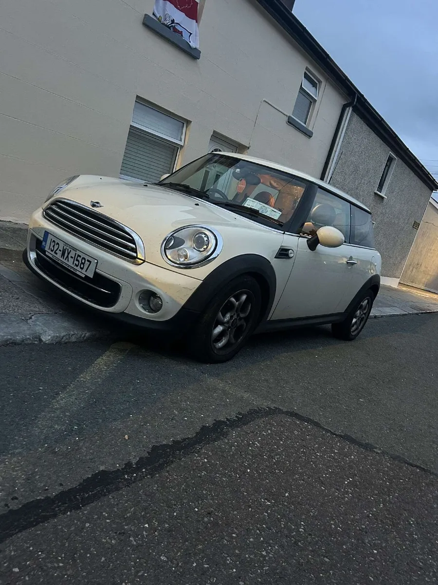 Mini Cooper 2013 - Image 1