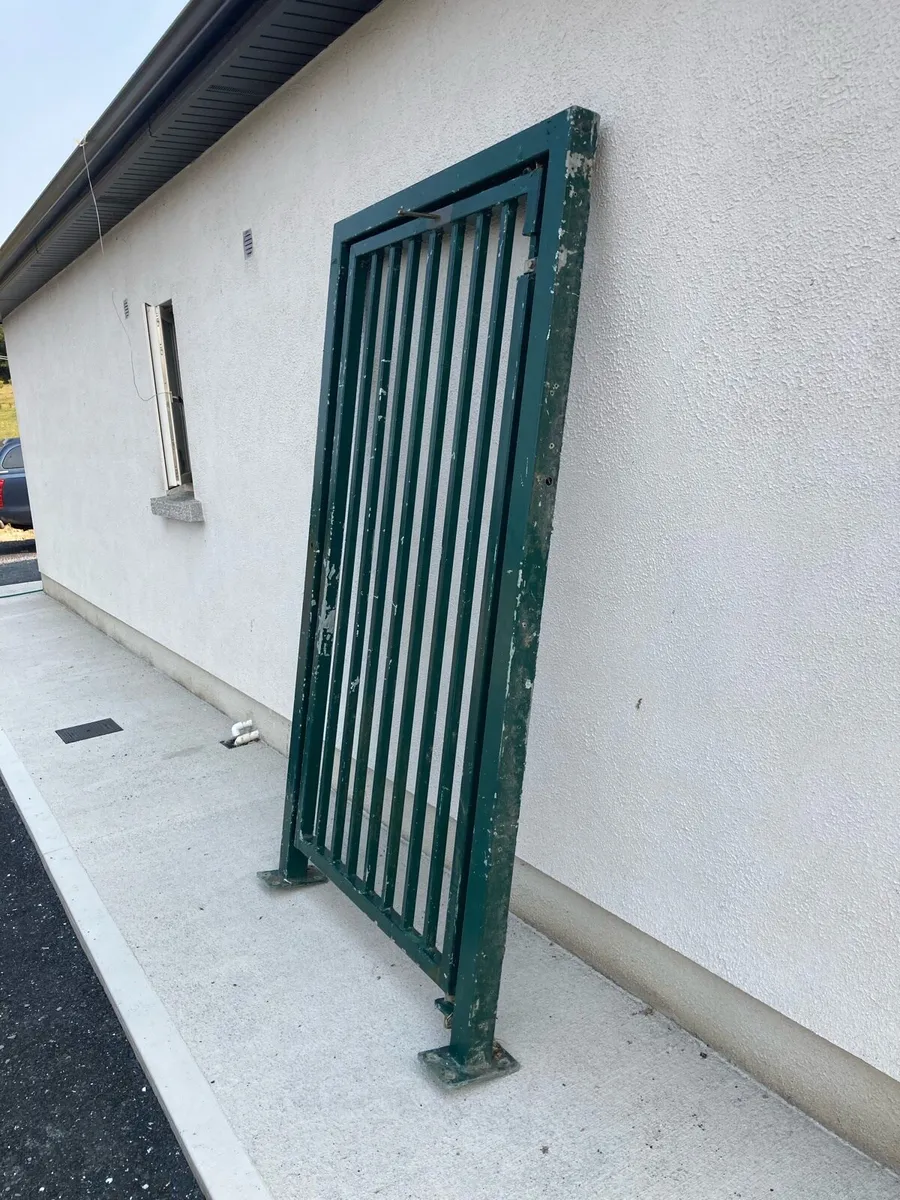 Pedestrian gate - Image 2