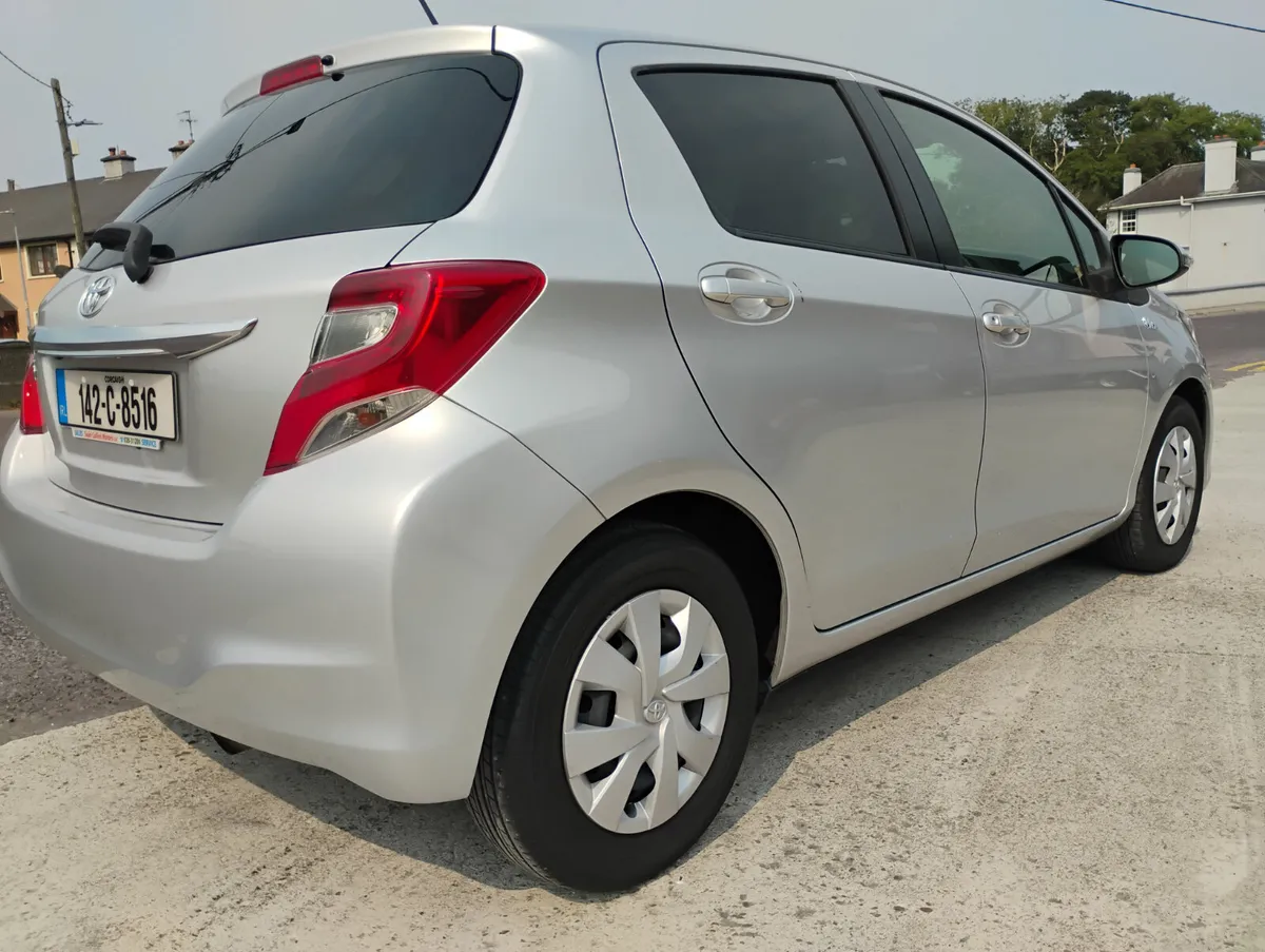 LOW MILEAGE 1.3 AUTOMATIC - Image 2