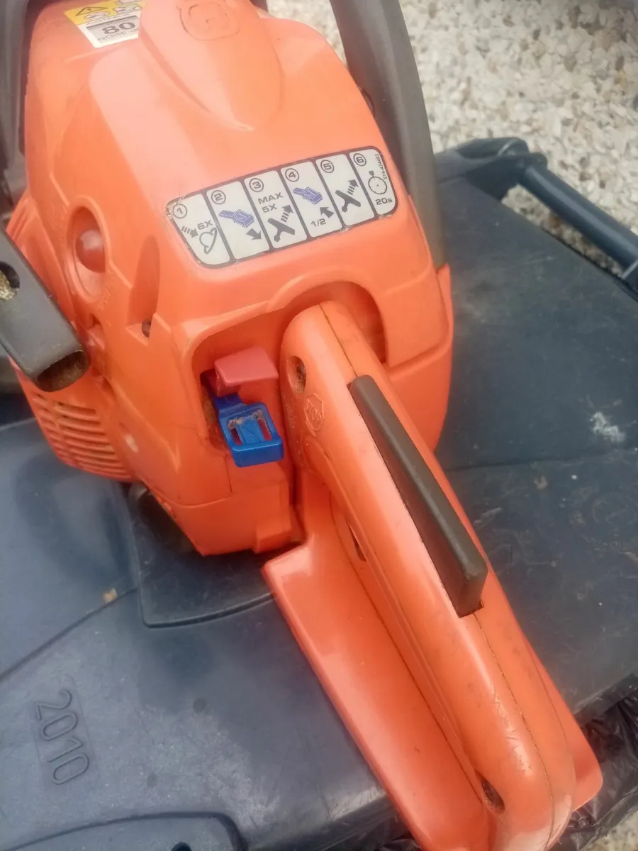 Husqvarna chain saw - Image 2