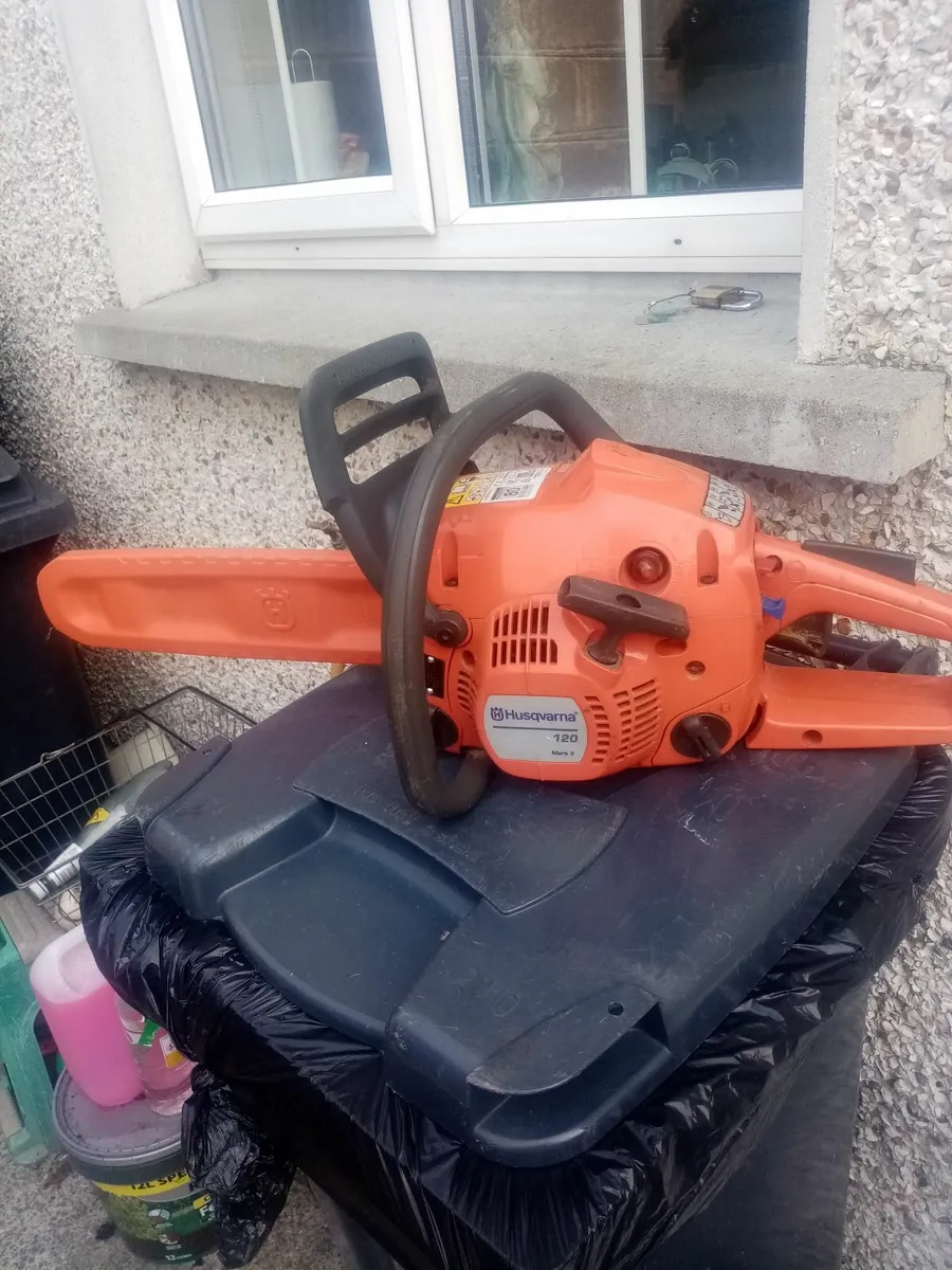 Husqvarna chain saw - Image 1