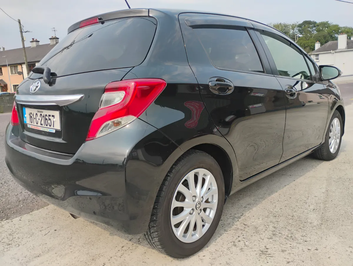 LOW MILEAGE 1.3 AUTOMATIC - Image 2