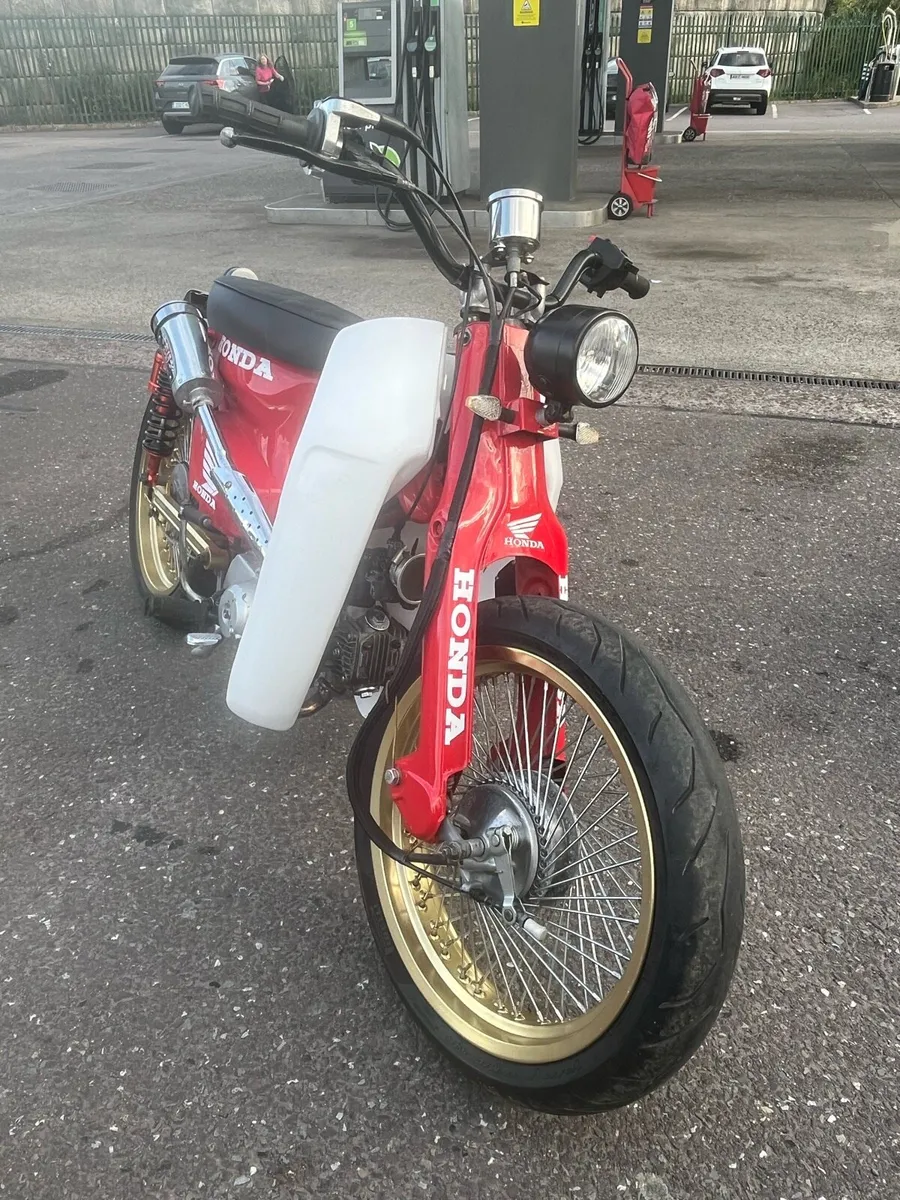 Motorcycle Honda cub 90 - Image 1