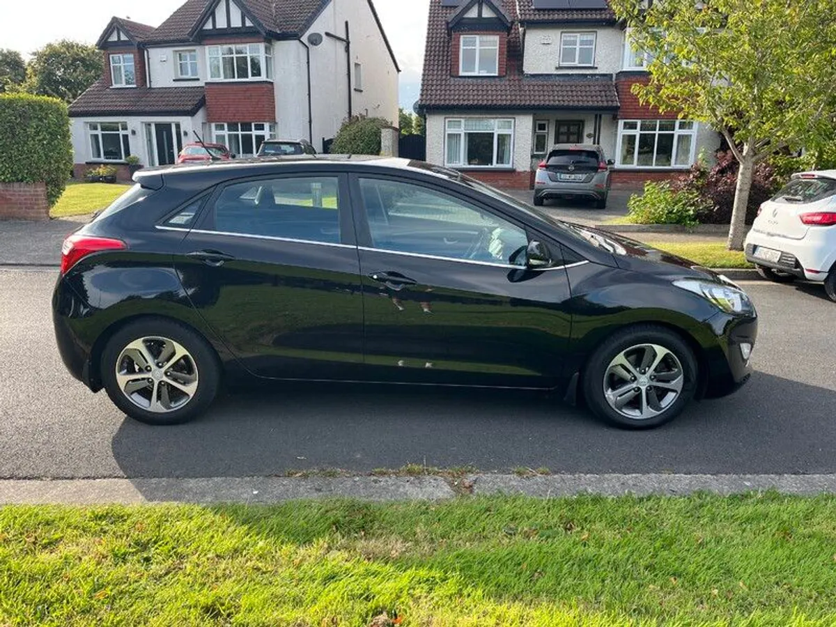 2016 Hyundai i30 Excellent Condition - Image 1