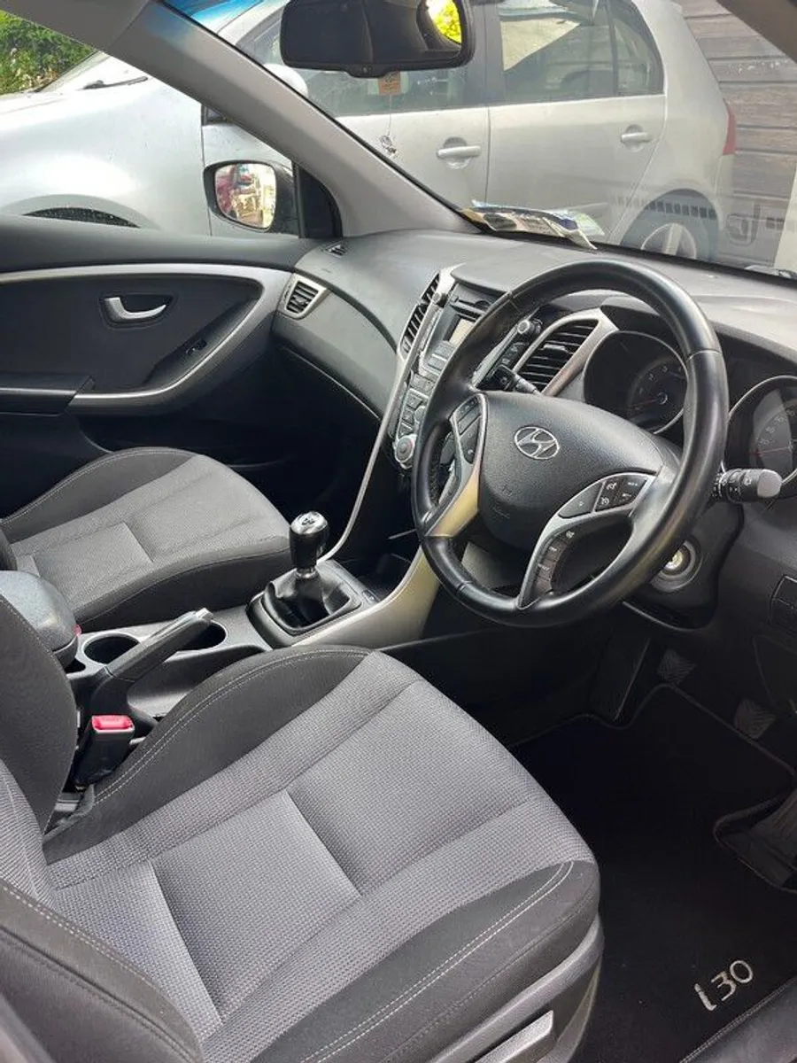 2016 Hyundai i30 Excellent Condition - Image 2