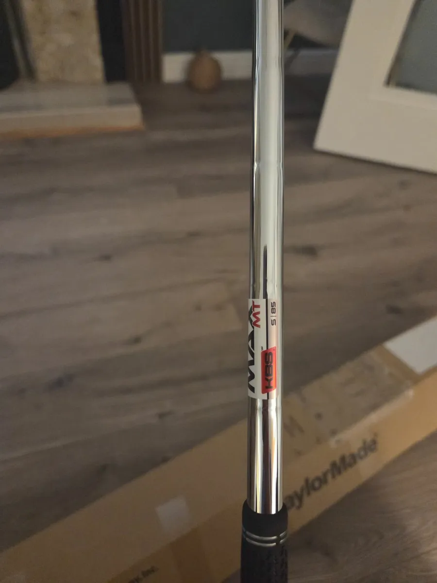 Taylormade QI irons - Image 2