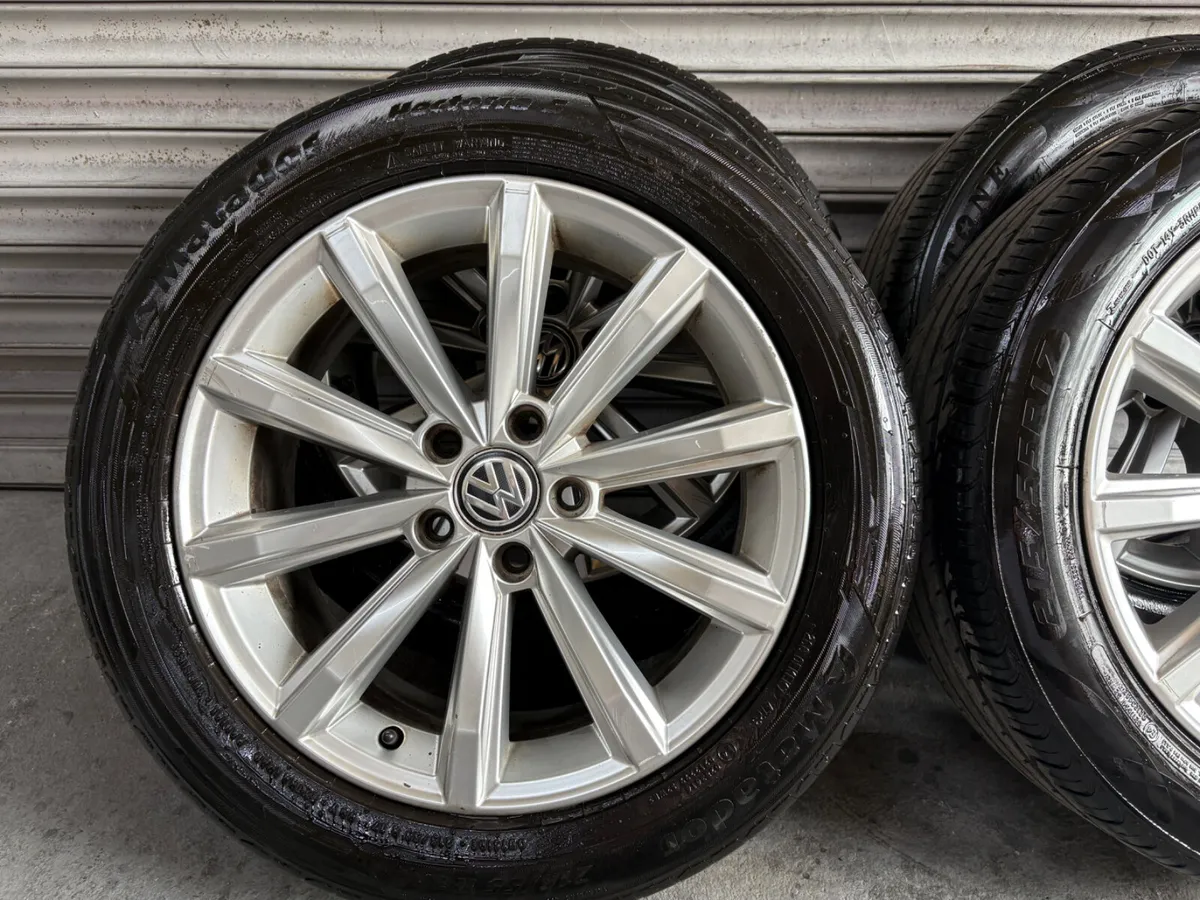 Volkswagen Passat Highline 17” Alloys - Image 4