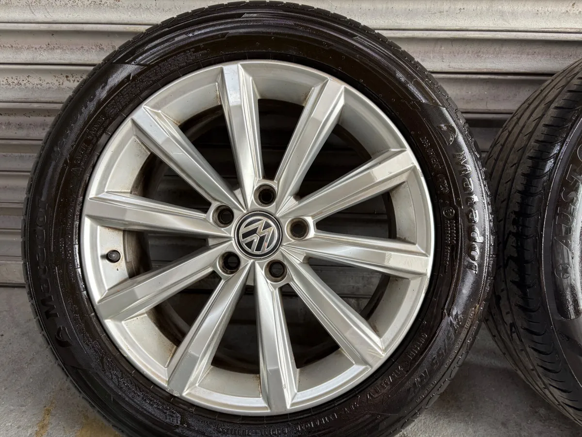 Volkswagen Passat Highline 17” Alloys - Image 2