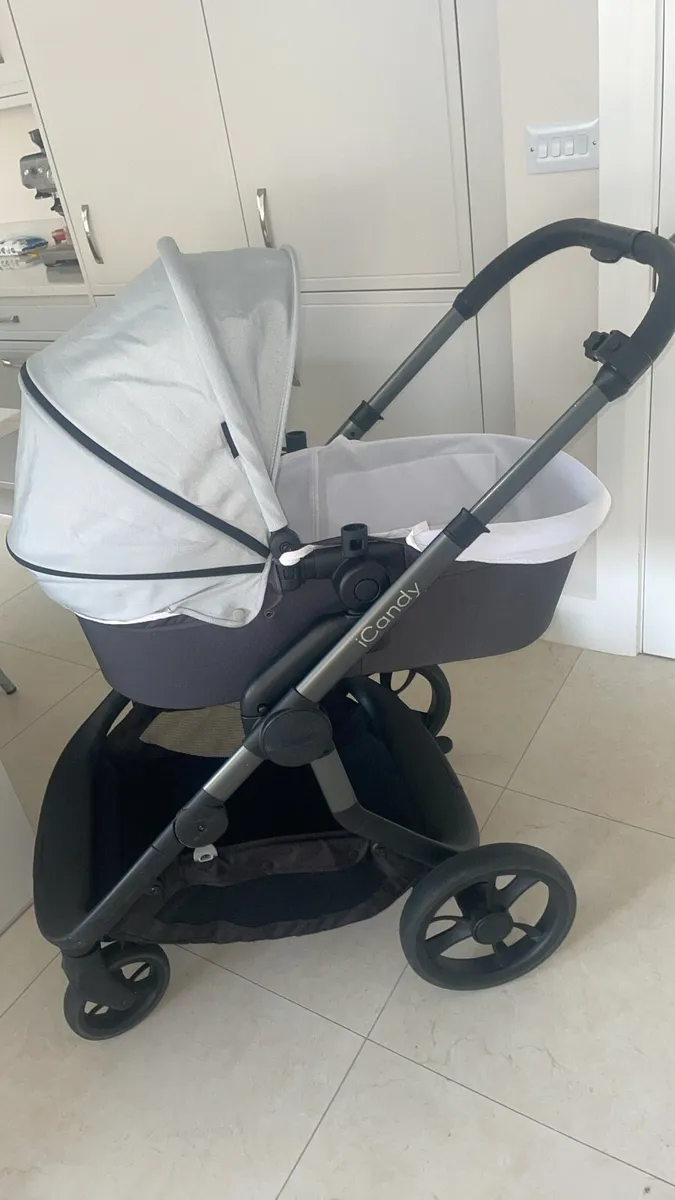 I Candy Travel System - Image 1