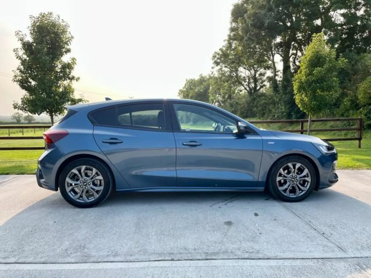 Ford Focus St-line 1.5 Diesel Automatic *TRADE IN - Image 4