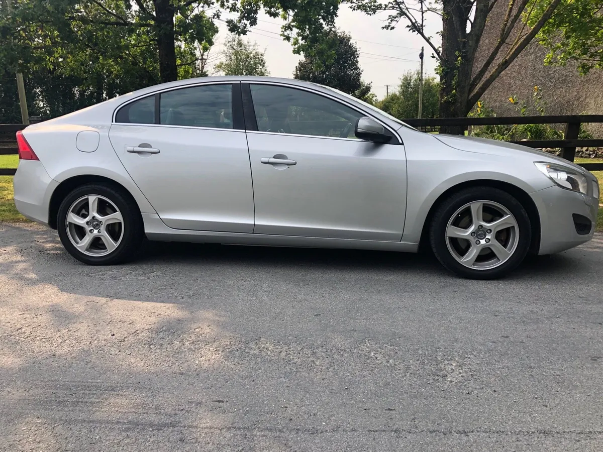 VOLVO S60 AS NEW ONLY 107 k FSH NEW NCT - Image 4