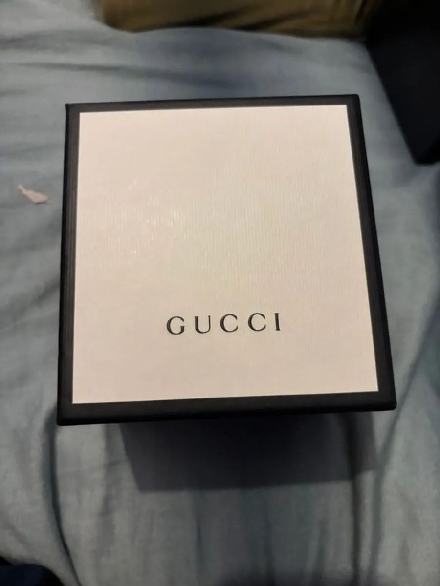 Mens gucci watch - Image 2