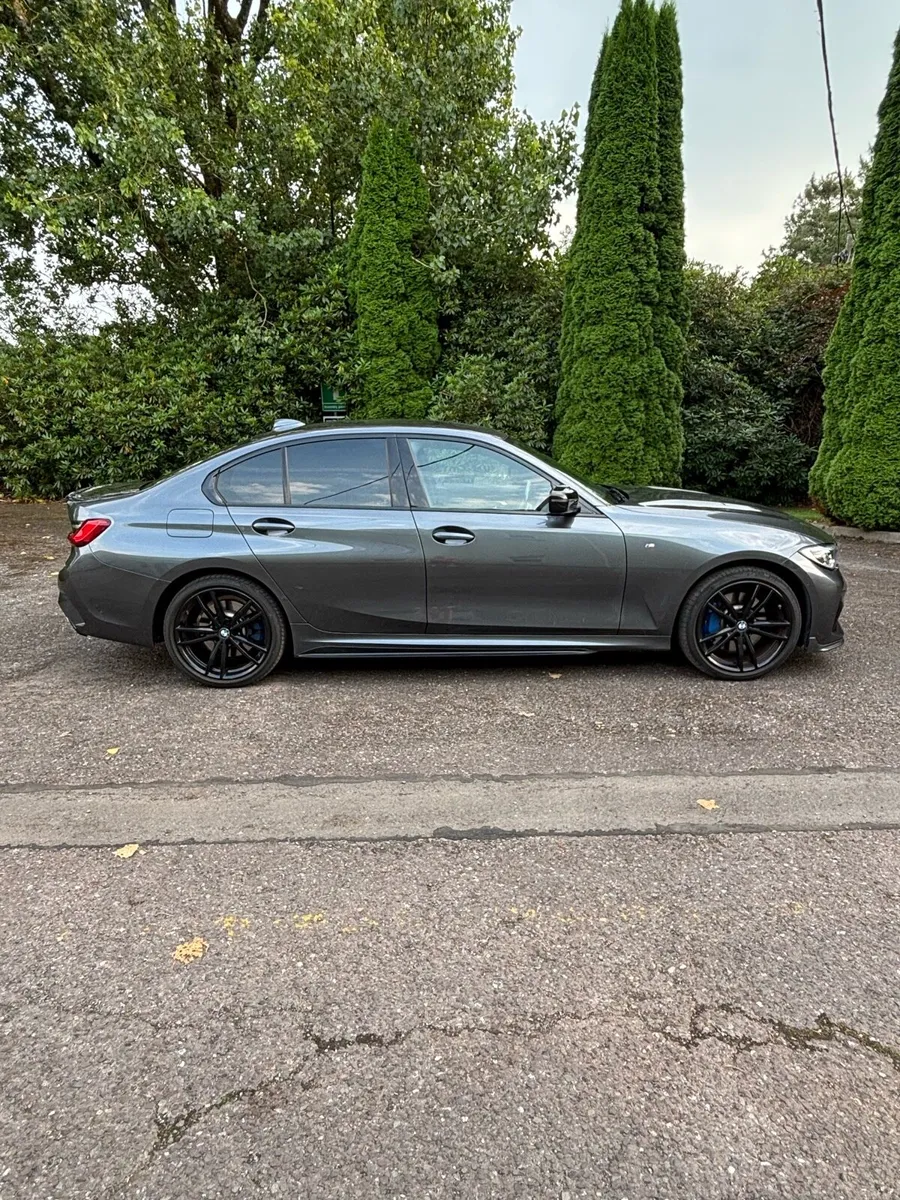 75,000KM BMW 330e M-Sport - Image 4
