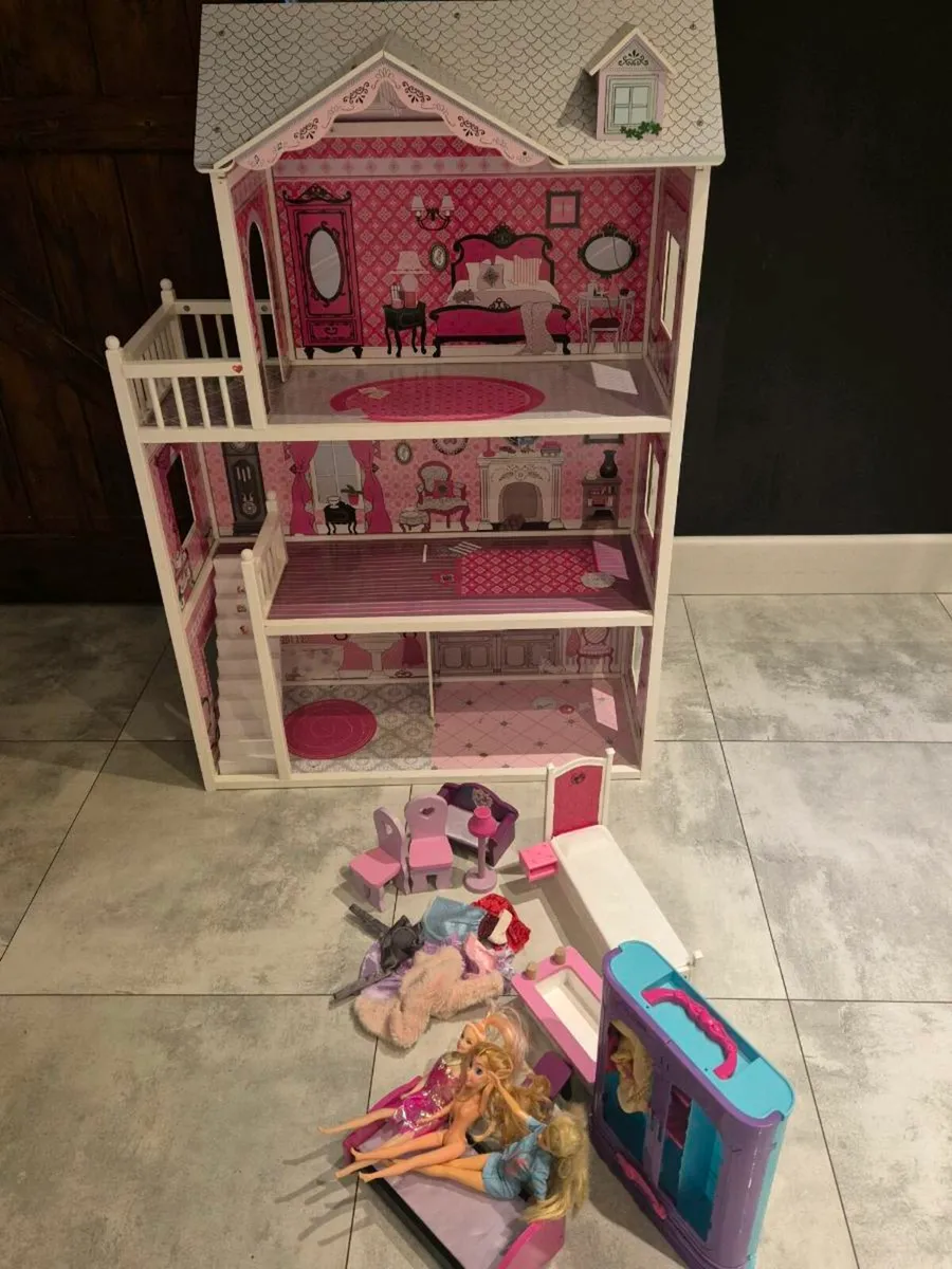 Doll house + accessories - Image 2