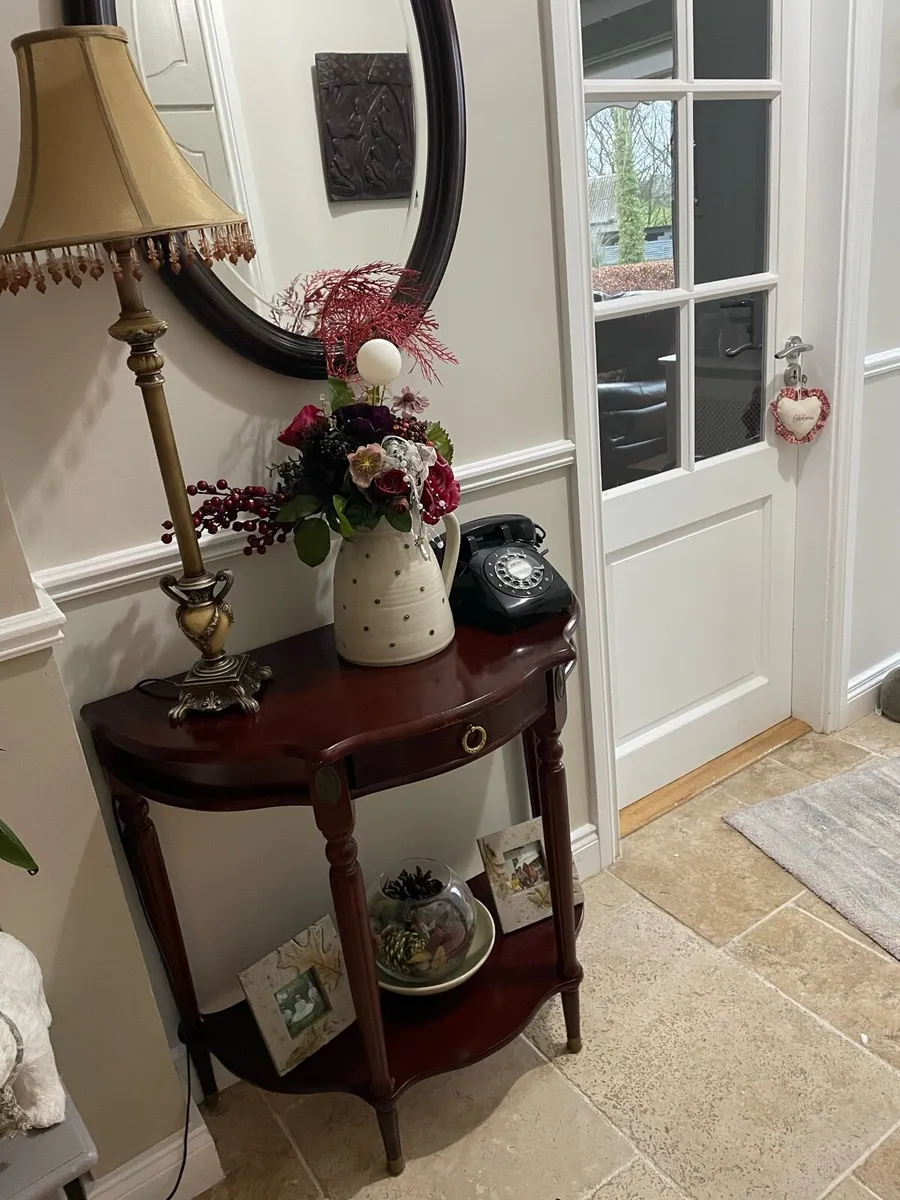 Hall table