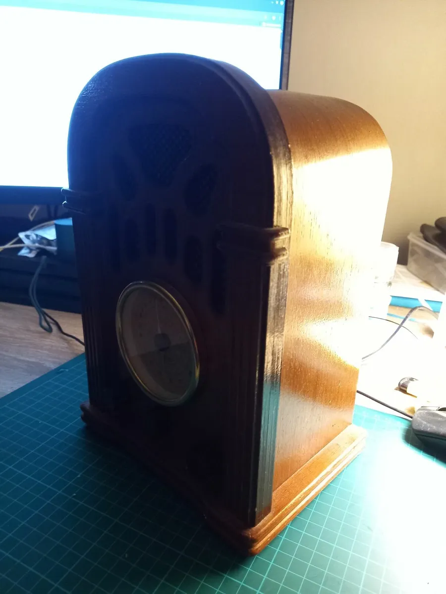 Vintage Style Radio - Image 2
