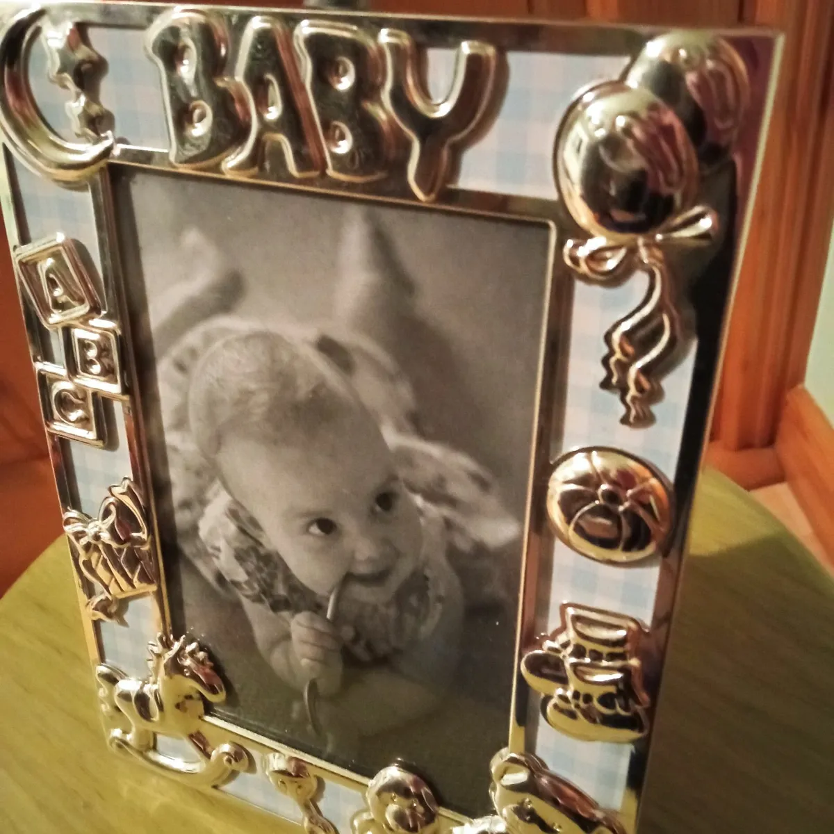 Baby Frame Holder - Image 2