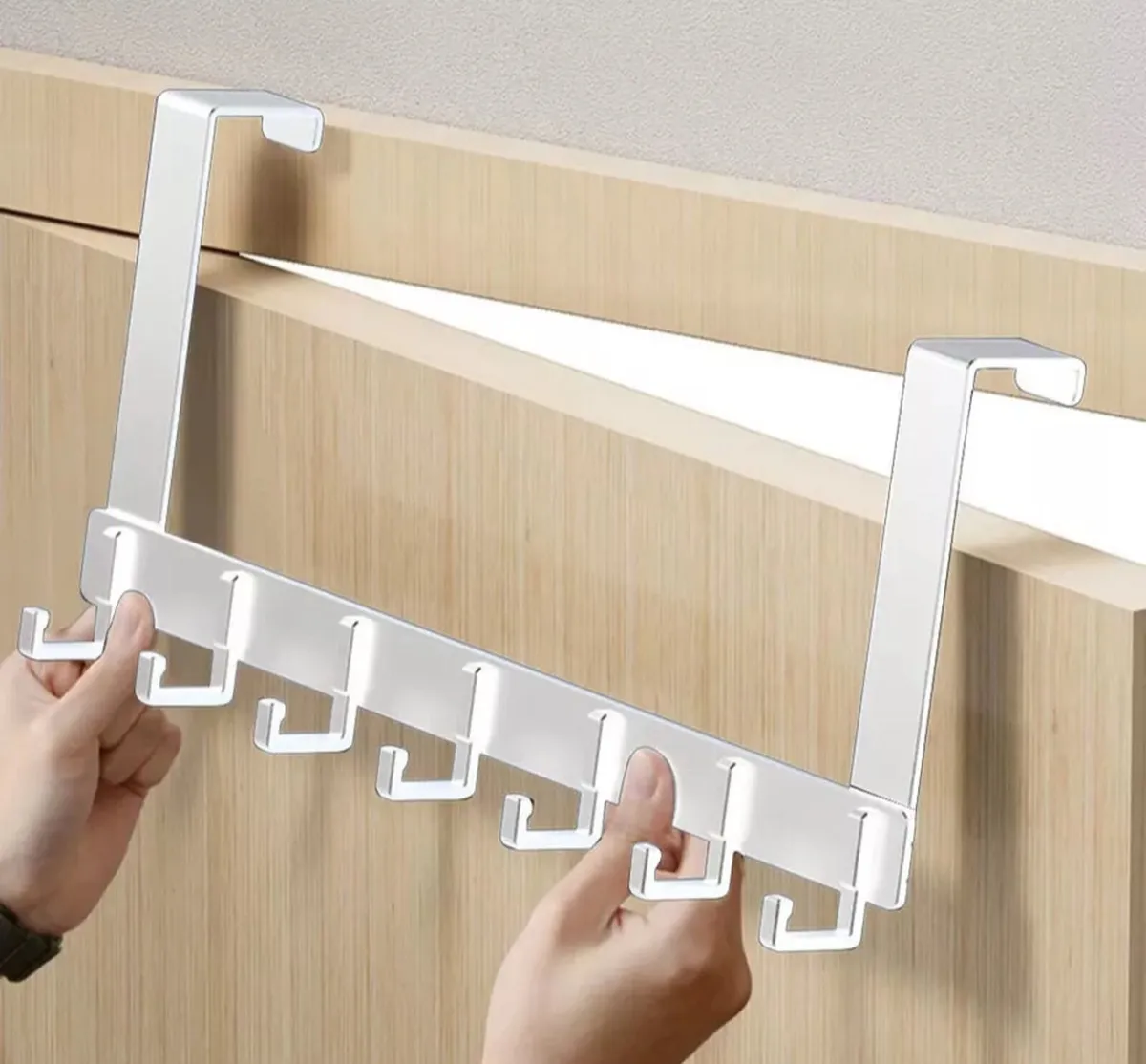 Over Door 8 Hooks Rail Hanger NEW - Image 1