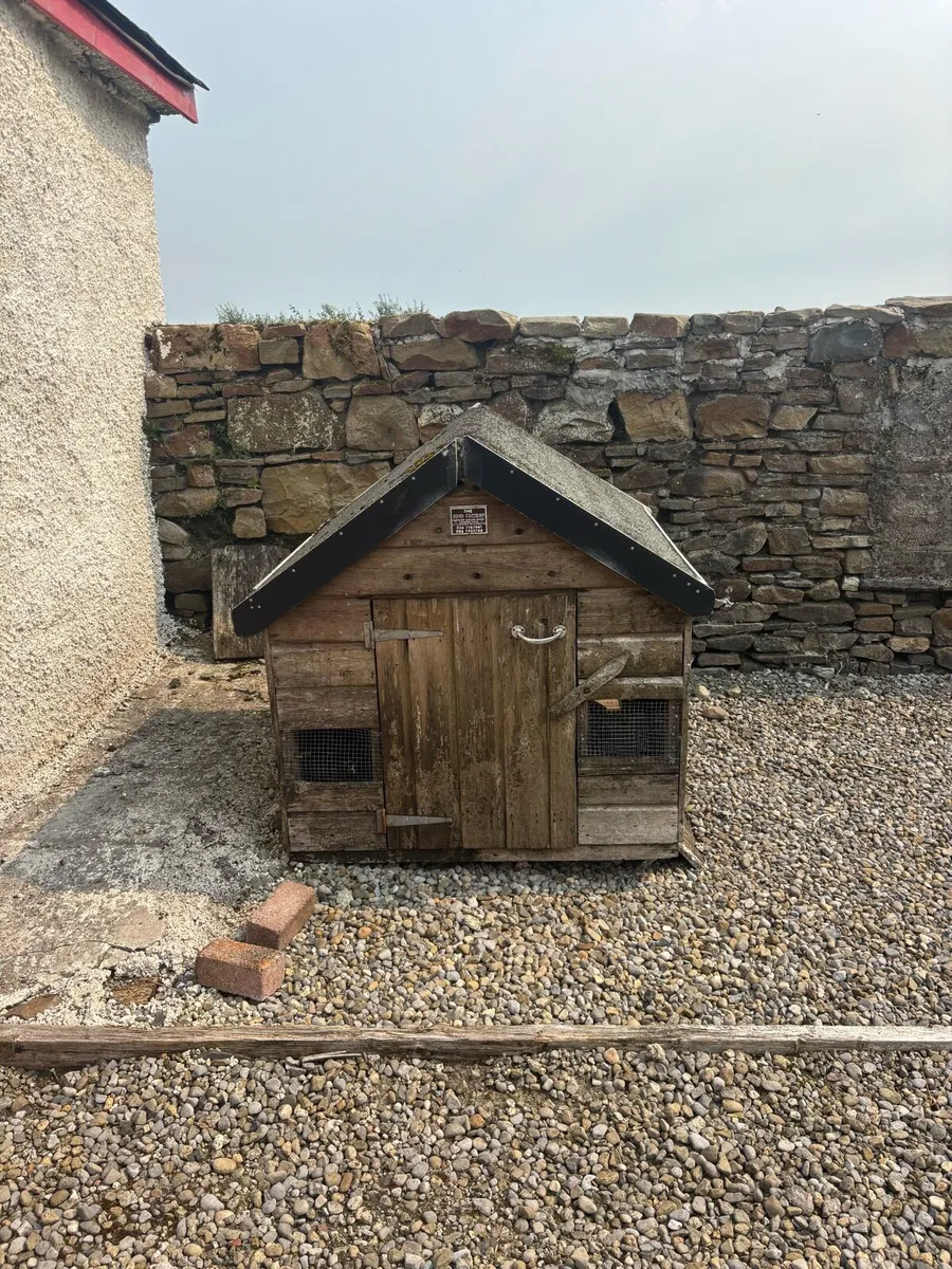 Dog Kennel - Image 1