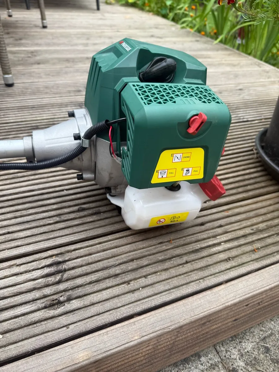 Petrol Grass Trimmer - Image 2
