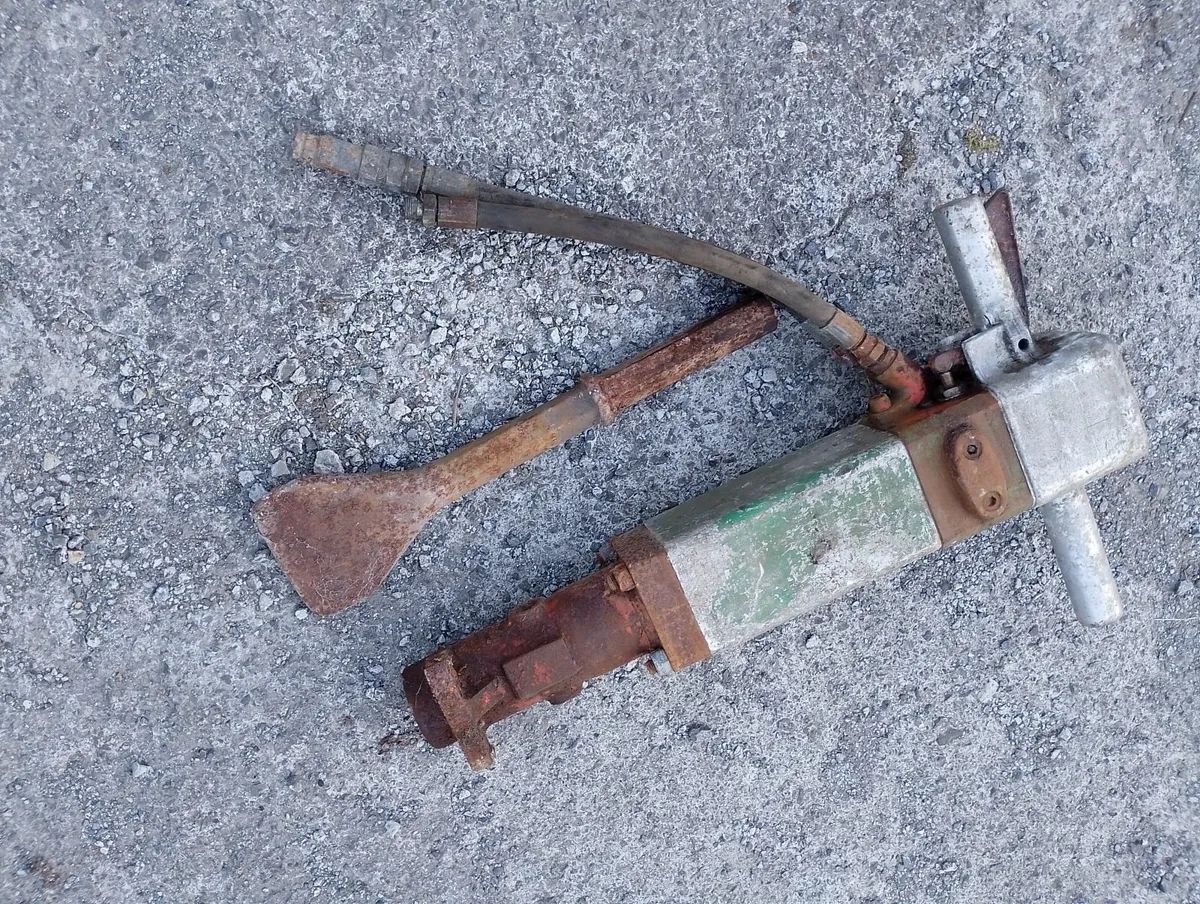 Hydraulic breaker hammer - Image 4