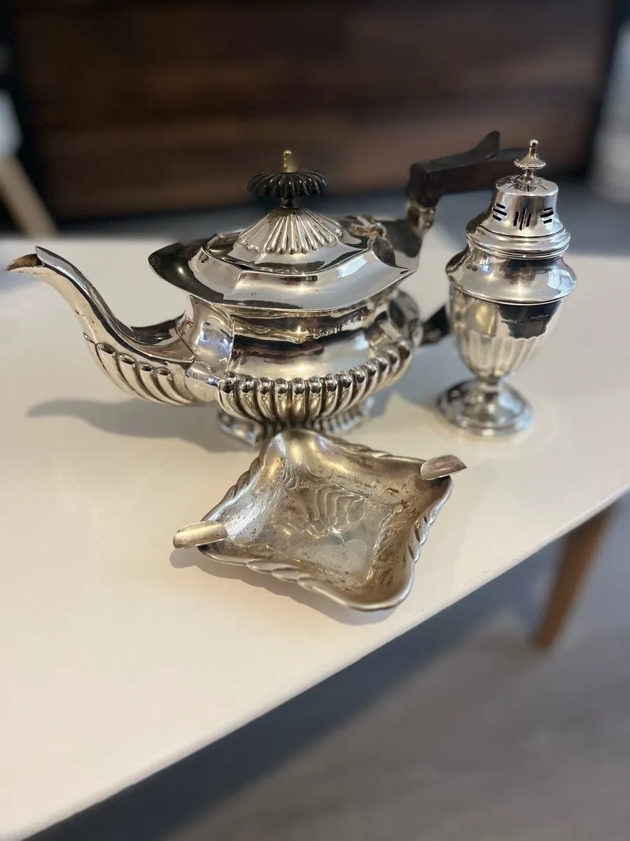 Antique silver items - Image 1