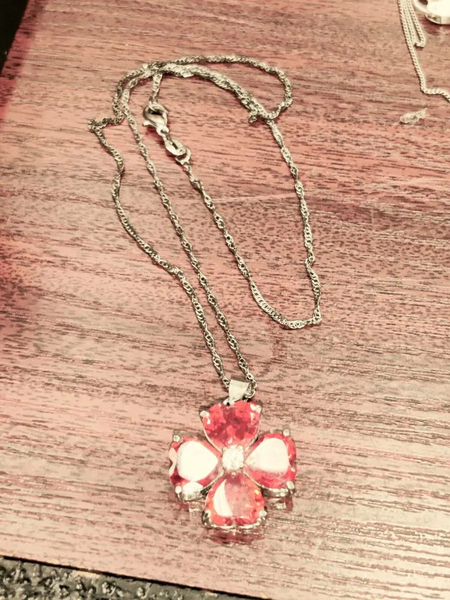 FOUR LEAF CLOVER, 18CT White Gold Plated Necklace - Image 4