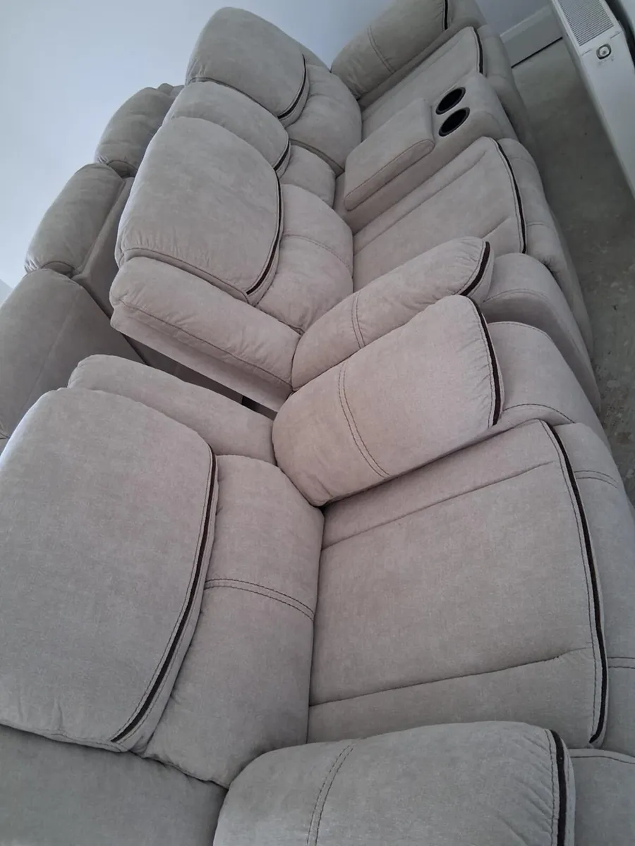Sofa suite couch 3 2 1 - Image 2