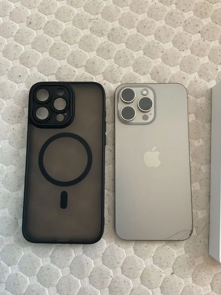 iPhone 15 Pro Max - Image 1