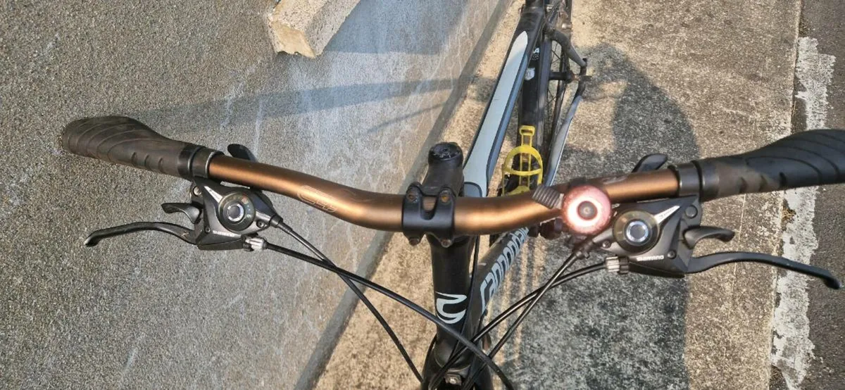 Hybrid Adult Bike - Image 3