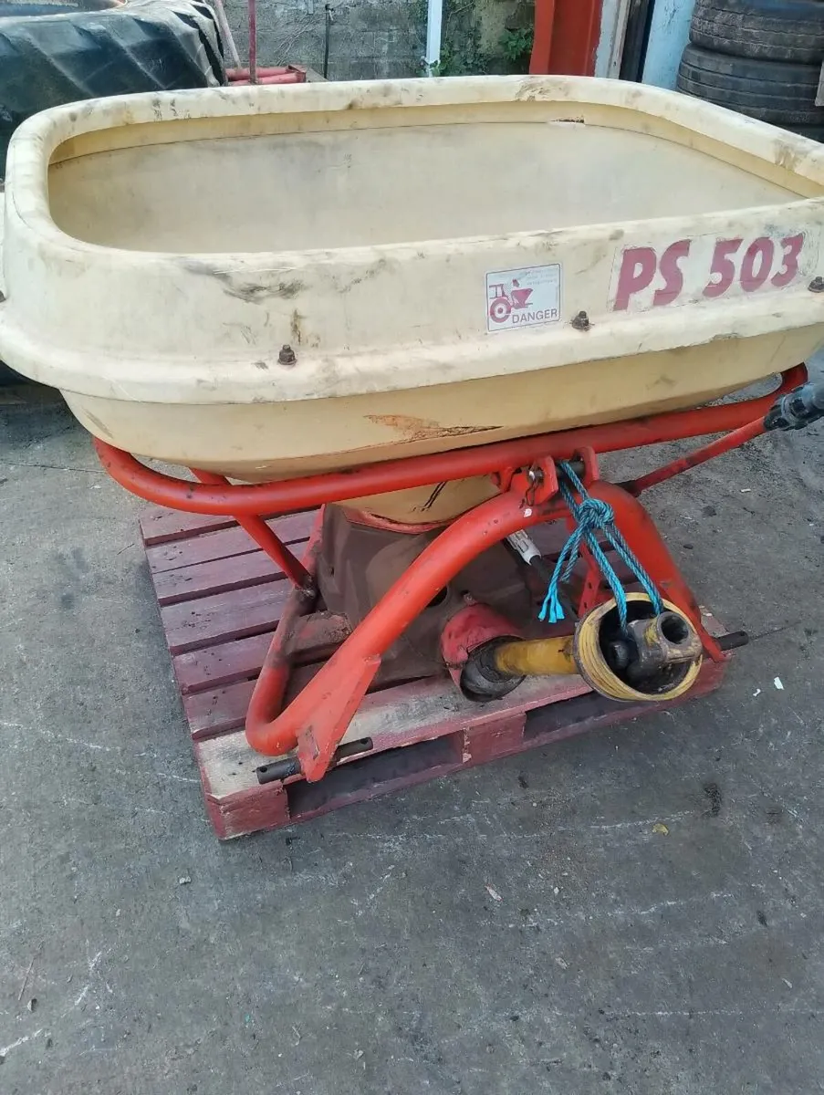 Vicon 503 Spreader FREE all lreland Delivery - Image 1