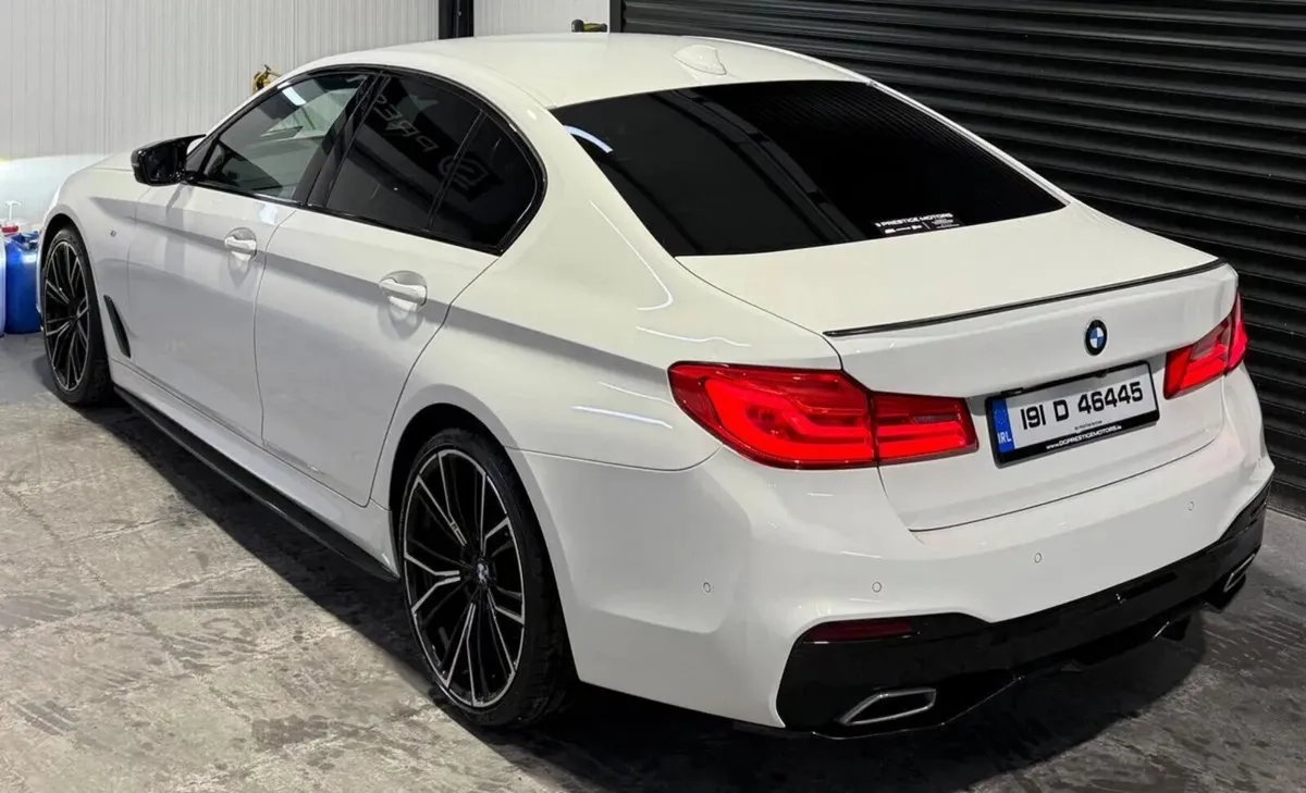 2019 BMW 520 - Image 3