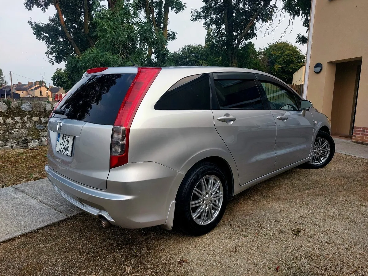 Honda Stream/automatic/7 seats/NCT-11/25 - Image 4