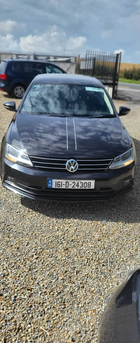 AUTOMATIC Volkswagen Jetta 2016 DSL - Image 4