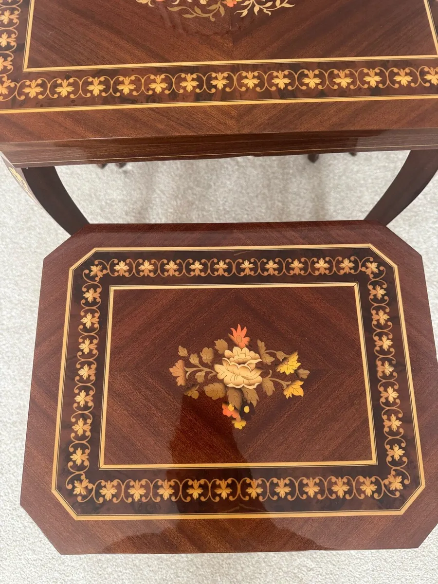 Nest of tables - Image 4