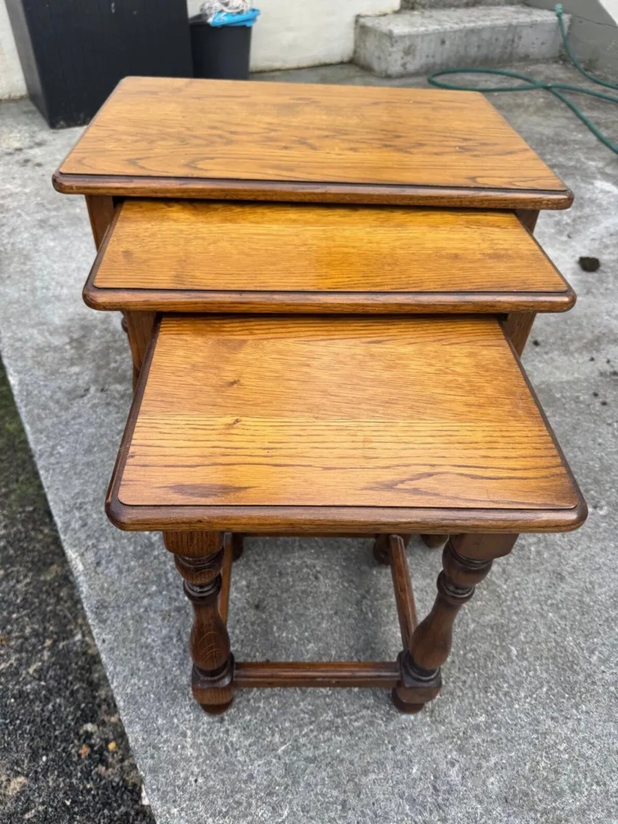 Set of tables - Image 3