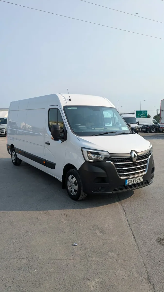 Renault Master - Image 1