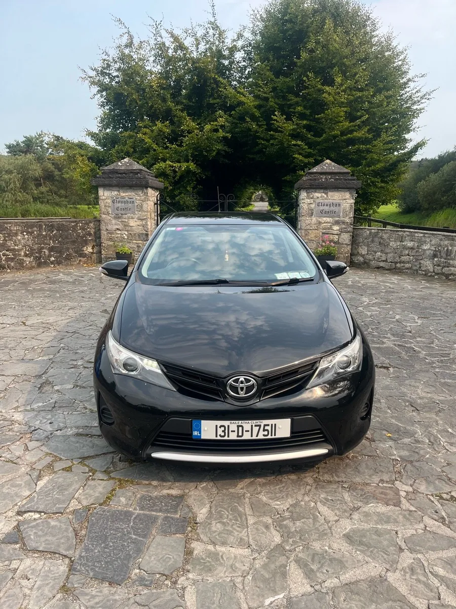 2013 Toyota auris tax and test - Image 3