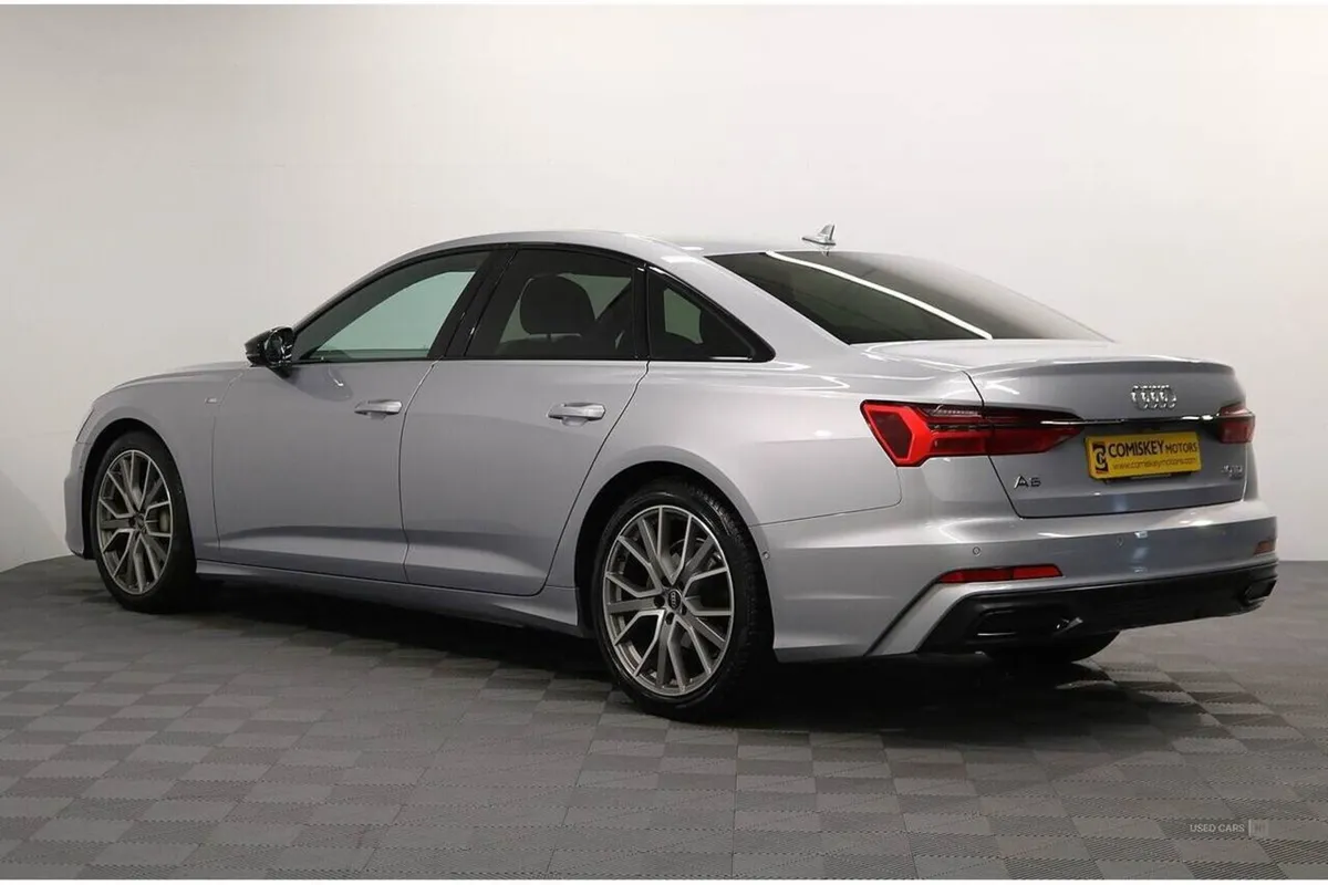 Audi A6 Saloon TDI Black Edition - Image 4