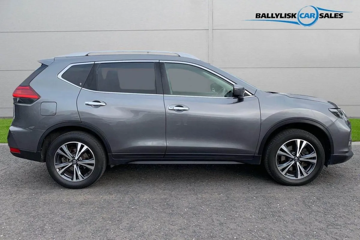 Nissan X-Trail 2.0 dCi 177PS N-connecta 4WD in Gr - Image 3