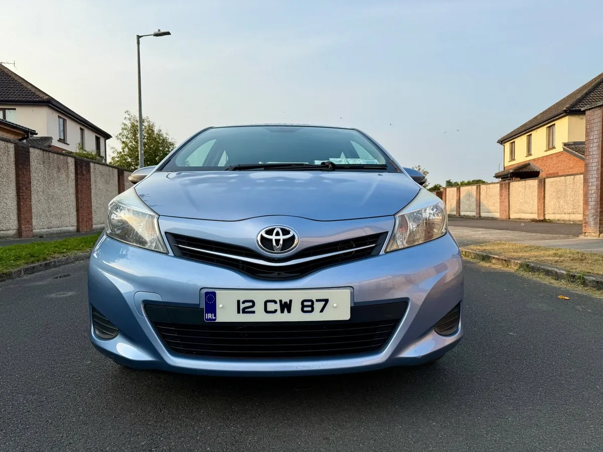 Toyota Yaris 1.0 Luna (MINT) - Image 2