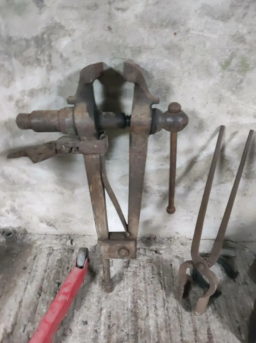 Blacksmith vice large - Image 1