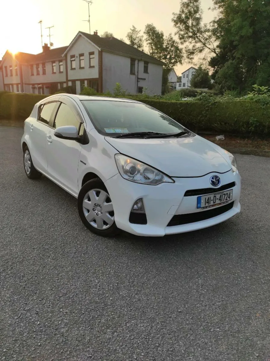 Toyota Aqua Hybrid Automatic 2014 NCT 12-25 - Image 4