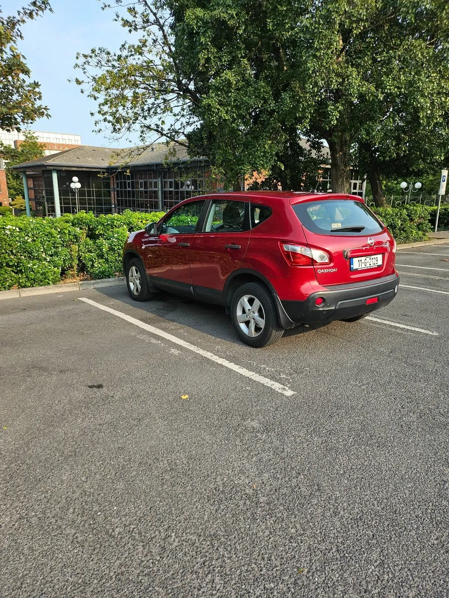 Nissan Qashqai 2 ltre petrol automatic  85 km - Image 1