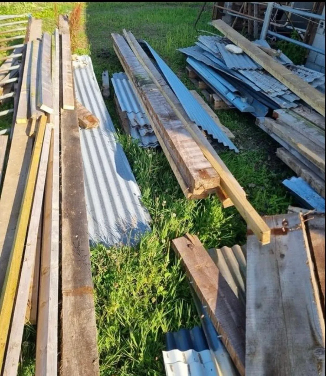 Dismantled Leanto - Image 2