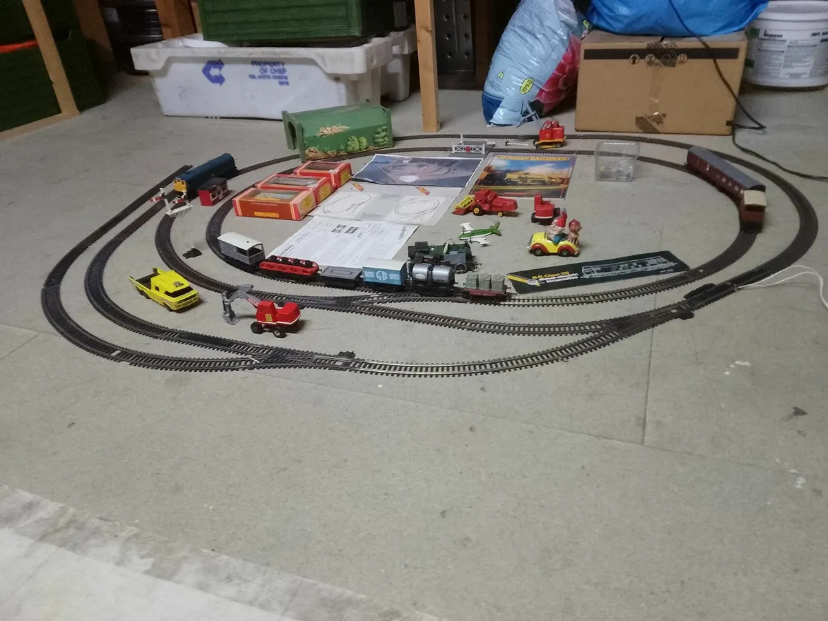 Hornby Trainset - Image 4
